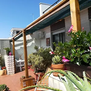La Terrazza Near The Alojamento de Acomodação e Pequeno-almoço
