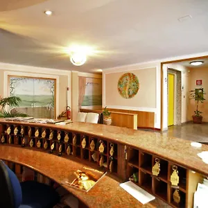 Cristal Hotel